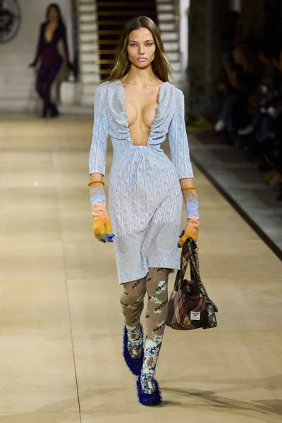 Look 36